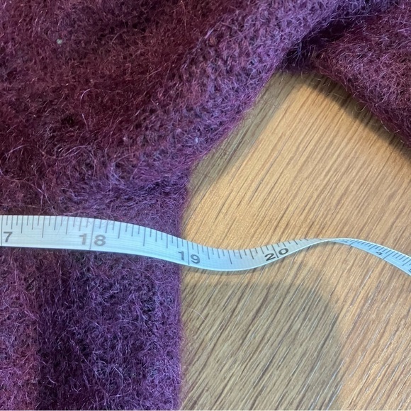 Banana Republic Burgundy Mohair/Wool Blend Sweater (MP) - Picture 5 of 7